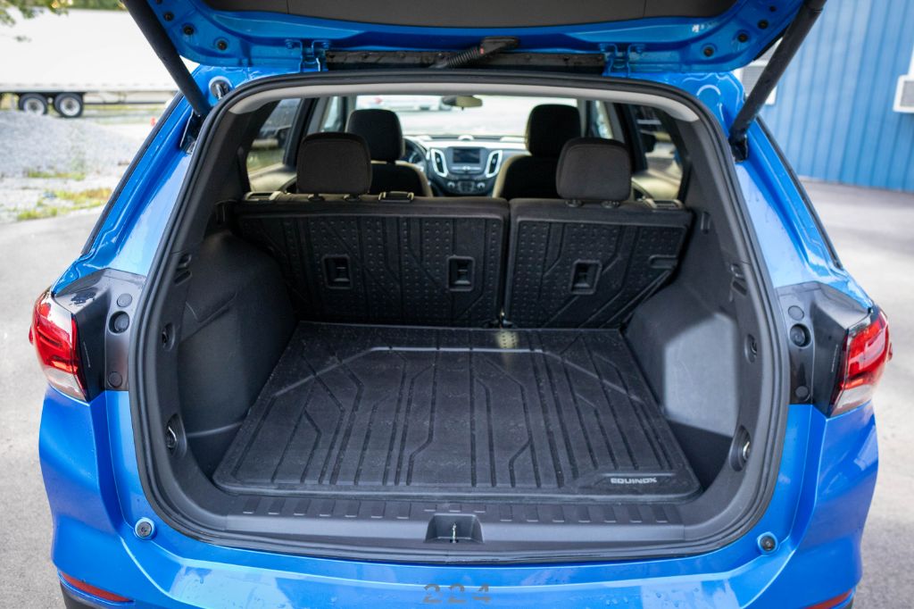 2024 Chevrolet Equinox LT - Photo 17