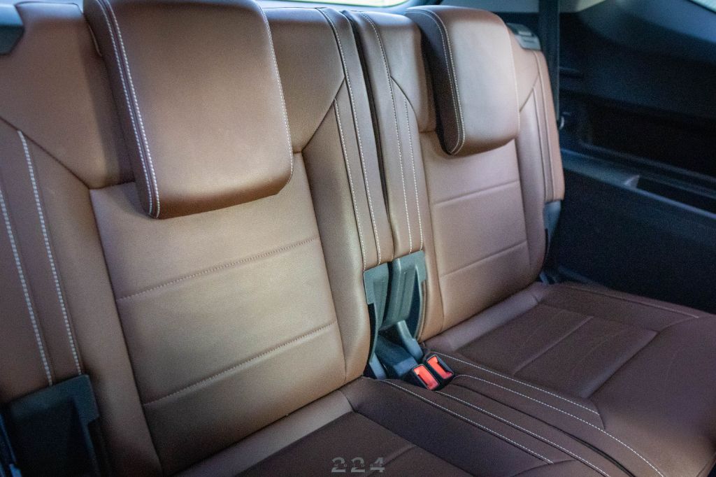 2023 Volkswagen Atlas SE w/Tech - Photo 20